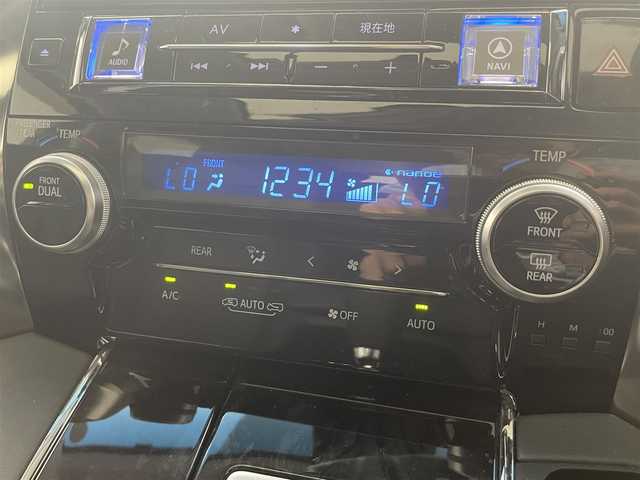 トヨタ ヴェルファイア Z Gエディション 滋賀県 2018(平30)年 6.4万km ブラック 禁煙車/ツインムーンルーフ/ALPINE９型ナビ/ALPINEフリップダウンモニター/ALPINE前後ドラレコ（DVR-C02R）/ALPINEカーアロマ/バックカメラ/ビルトインＥＴＣ/３眼ＬＥＤライト/トヨタセーフティセンス/・プリクラッシュセーフティ/・レーントレーシングアシスト/・ロードサインアシスト/・レーダークルーズコントロール/・オートマチックハイビーム/エグゼクティブパワーシート/パワーオットマン/パワーバックドア/ステアリングヒーター/シートヒーター/シートベンチレーション/ステアリングスイッチ/オートホールド
