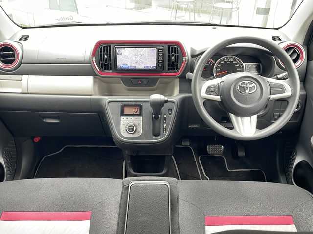 トヨタ パッソ モーダ　S 鹿児島県 2017(平29)年 2.3万km ブラックマイカメタリック/ダークエメラルドマイカ 2トーン 純正SDナビ（ワンセグ/BT/CD/FM/AM）/【NSCD-W66】/プリクラッシュセーフティ/プッシュスタート/スマートキー/スペアキー/ドライブレコーダー/社外AW付スタッドレスタイヤ積載/ETC