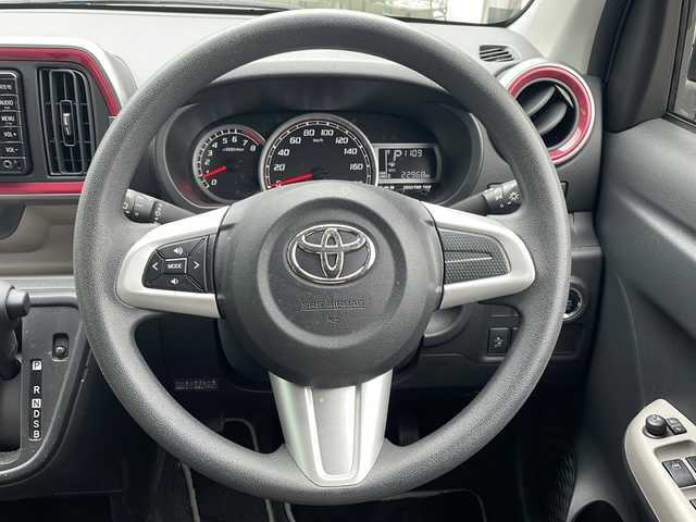 トヨタ パッソ モーダ　S 鹿児島県 2017(平29)年 2.3万km ブラックマイカメタリック/ダークエメラルドマイカ 2トーン 純正SDナビ（ワンセグ/BT/CD/FM/AM）/【NSCD-W66】/プリクラッシュセーフティ/プッシュスタート/スマートキー/スペアキー/ドライブレコーダー/社外AW付スタッドレスタイヤ積載/ETC