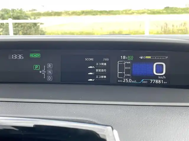 トヨタ プリウス S ツーリングセレクション 佐賀県 2018(平30)年 7.8万km ホワイトパールクリスタルシャイン 純正SDナビゲーション/・フルセグTV/CD/DVD/SD/Bluetooth/バックカメラ/ビルトインETC/ブラックレザーシート(合成皮革)/DN席シートヒーター/ISOFIX対応/革巻きステアリング/ステアリングリモコン/純正フルエアロ/純正17インチアルミホイール/純正LEDヘッドライト/・オートマチックハイビーム/純正LEDフォグランプ/純正ドアバイザ―/トヨタセーフティセンスC/・レーダークルーズコントロール/・プリクラッシュセーフティ/・レーンディパーチャーアラート(ハンドル支援有)/・ふらつき検知機能