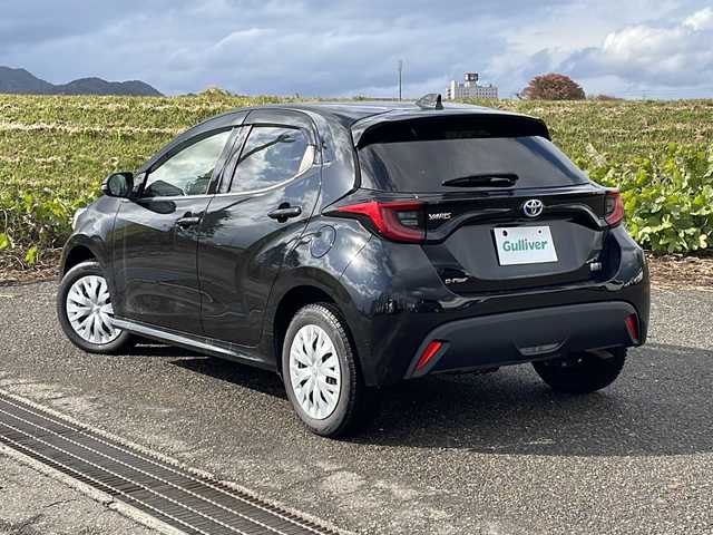 トヨタ ヤリス ハイブリッド Z 新潟県 2022(令4)年 3.7万km ブラック 4WD/純正ディスプレイオーディオ/BT/USB/バックカメラ/ETC/衝突被害軽減ブレーキ/レーンキープアシスト/レーダークルーズコントロール/シートヒーター /ステアリングスイッチ/コーナーセンサー/スマートキー/プッシュスタート/LEDヘッドライト/オートライト/オートハイビーム