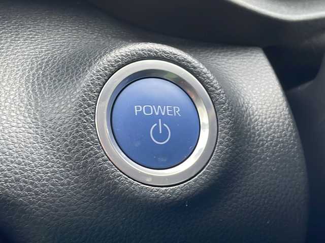 トヨタ ヤリス ハイブリッド Z 新潟県 2022(令4)年 3.7万km ブラック 4WD/純正ディスプレイオーディオ/BT/USB/バックカメラ/ETC/衝突被害軽減ブレーキ/レーンキープアシスト/レーダークルーズコントロール/シートヒーター /ステアリングスイッチ/コーナーセンサー/スマートキー/プッシュスタート/LEDヘッドライト/オートライト/オートハイビーム