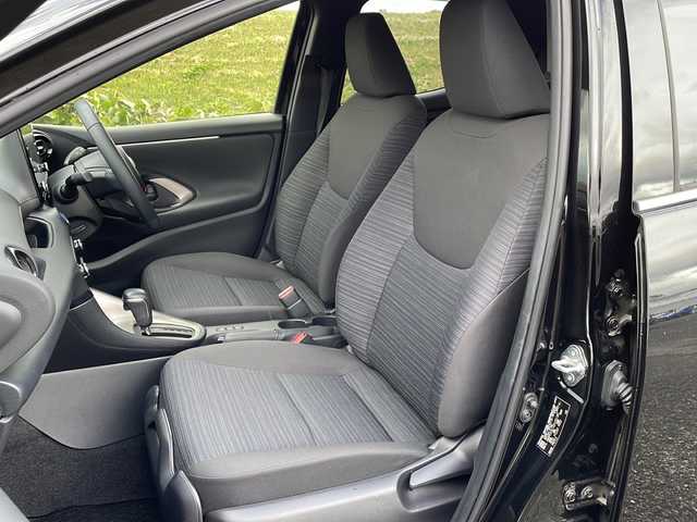 トヨタ ヤリス ハイブリッド Z 新潟県 2022(令4)年 3.7万km ブラック 4WD/純正ディスプレイオーディオ/BT/USB/バックカメラ/ETC/衝突被害軽減ブレーキ/レーンキープアシスト/レーダークルーズコントロール/シートヒーター /ステアリングスイッチ/コーナーセンサー/スマートキー/プッシュスタート/LEDヘッドライト/オートライト/オートハイビーム