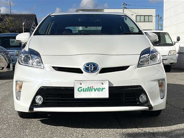 トヨタ プリウス G 福井県 2014(平26)年 3.8万km ホワイトパールクリスタルシャイン 登録時走行距離37940km/ワンオーナー/純正メモリナビゲーション/（CD/DVD/BT）/フルセグテレビ/バックカメラ/純正15インチアルミホイール/クルーズコントロール/ドライブレコーダー/D席パワーシート/ハーフレザーシート/HIDヘッドライト/フォグランプ/オートライト/ビルトインETC/プッシュスタート/スマートキー/保証書/取扱説明書
