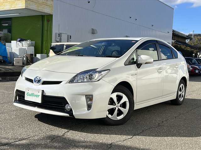 トヨタ プリウス G 福井県 2014(平26)年 3.8万km ホワイトパールクリスタルシャイン 登録時走行距離37940km/ワンオーナー/純正メモリナビゲーション/（CD/DVD/BT）/フルセグテレビ/バックカメラ/純正15インチアルミホイール/クルーズコントロール/ドライブレコーダー/D席パワーシート/ハーフレザーシート/HIDヘッドライト/フォグランプ/オートライト/ビルトインETC/プッシュスタート/スマートキー/保証書/取扱説明書