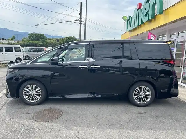 トヨタ アルファード Z 神奈川県 2025(令7)年 0.1万km ブラック ・純正ナビ（BT/USB/フルセグ）/・全方位カメラ/・両側電動スライドドア/・デジタルインナーミラー/・レーダークルーズコントロール/・パワーバックドア/・後席パワーシート・ヒーター・クーラー/・オットマン/・LEDヘッドライト/・横滑り防止装置/・レーンキープアシスト/・衝突軽減システム/・コーナーセンサー/・ガラスルーフ/・オートマチックハイビーム/・ETC2.0/・スマートキーｘ２/・WAC/・保証書