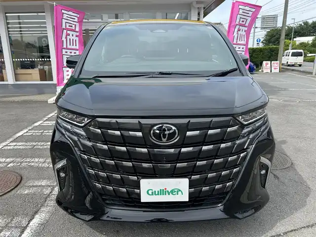 トヨタ アルファード Z 神奈川県 2025(令7)年 0.1万km ブラック ・純正ナビ（BT/USB/フルセグ）/・全方位カメラ/・両側電動スライドドア/・デジタルインナーミラー/・レーダークルーズコントロール/・パワーバックドア/・後席パワーシート・ヒーター・クーラー/・オットマン/・LEDヘッドライト/・横滑り防止装置/・レーンキープアシスト/・衝突軽減システム/・コーナーセンサー/・ガラスルーフ/・オートマチックハイビーム/・ETC2.0/・スマートキーｘ２/・WAC/・保証書