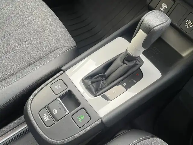 ホンダ フィット ホーム 埼玉県 2020(令2)年 3.1万km プレミアムサンライトホワイトパール /ワンオーナー//純正9型メモリナビ//フルセグTV//バックカメラ//CD/DVD/Bluetooth//アダプティブクルーズコントロール//ビルトインETC//スマートキーx2//LEDヘッドライト//CMBS衝突軽減ブレーキ//LKAS車線維持支援システム//クリアランスソナー//W.サイド.カーテンエアバッグ//ABS//横滑り防止装置//前後ドライブレコーダー//オートライト//プライバシーガラス//純正16インチAW//新車時保証書//取扱説明書//ナビ取説