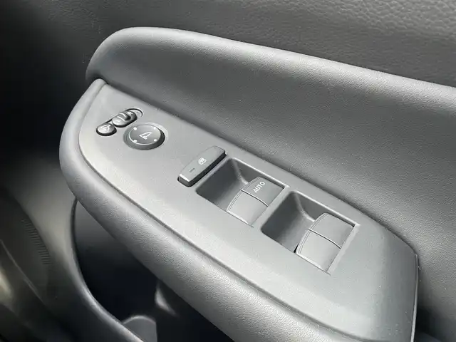 ホンダ フィット ホーム 埼玉県 2020(令2)年 3.1万km プレミアムサンライトホワイトパール /ワンオーナー//純正9型メモリナビ//フルセグTV//バックカメラ//CD/DVD/Bluetooth//アダプティブクルーズコントロール//ビルトインETC//スマートキーx2//LEDヘッドライト//CMBS衝突軽減ブレーキ//LKAS車線維持支援システム//クリアランスソナー//W.サイド.カーテンエアバッグ//ABS//横滑り防止装置//前後ドライブレコーダー//オートライト//プライバシーガラス//純正16インチAW//新車時保証書//取扱説明書//ナビ取説