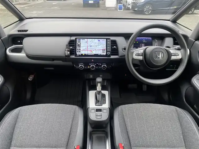 ホンダ フィット ホーム 埼玉県 2020(令2)年 3.1万km プレミアムサンライトホワイトパール /ワンオーナー//純正9型メモリナビ//フルセグTV//バックカメラ//CD/DVD/Bluetooth//アダプティブクルーズコントロール//ビルトインETC//スマートキーx2//LEDヘッドライト//CMBS衝突軽減ブレーキ//LKAS車線維持支援システム//クリアランスソナー//W.サイド.カーテンエアバッグ//ABS//横滑り防止装置//前後ドライブレコーダー//オートライト//プライバシーガラス//純正16インチAW//新車時保証書//取扱説明書//ナビ取説