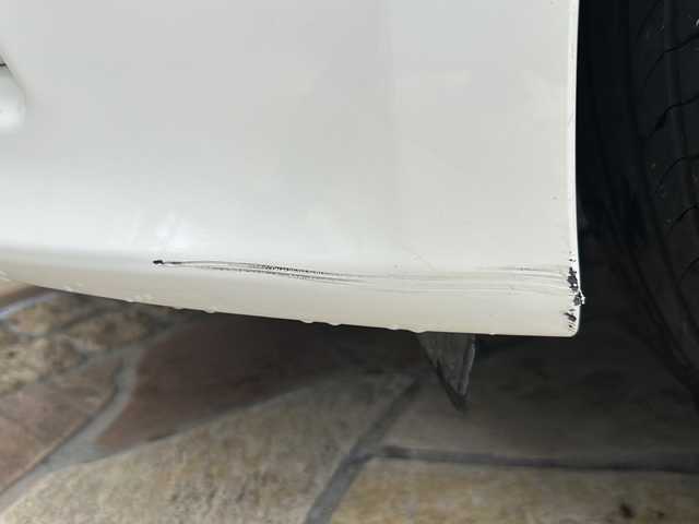 トヨタ クラウン ハイブリッド アスリートG 静岡県 2014(平26)年 10.4万km ホワイトパールクリスタルシャイン 純正マルチ/・ナビゲーション/・フルセグTV/・HDD記録/・FM/AM/・CD/DVD/・USB/・Bluetooth/主要装備/・バックカメラ/・ＥＴＣ/・クリアランスソナー/・シートヒーター＆ベンチレーション/・前席パワーシート/・追従クルコン/・ハンドルヒーター/・黒革/・プリクラッシュセーフティ/・１８インチアルミ/・オートライト/・フォグランプ/・サイドカーテンエアバッグ/・ＭＴモード付ＡＴ/・キセノンヘッドライト/・電動チルト＆テレスコピックステアリング