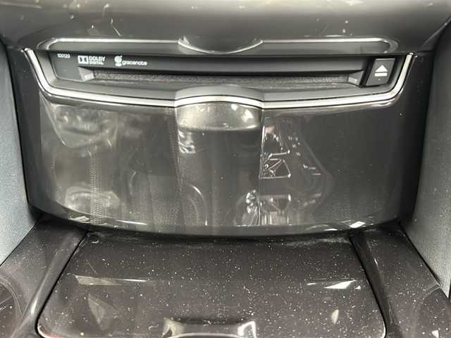 トヨタ クラウン ハイブリッド アスリートG 静岡県 2014(平26)年 10.4万km ホワイトパールクリスタルシャイン 純正マルチ/・ナビゲーション/・フルセグTV/・HDD記録/・FM/AM/・CD/DVD/・USB/・Bluetooth/主要装備/・バックカメラ/・ＥＴＣ/・クリアランスソナー/・シートヒーター＆ベンチレーション/・前席パワーシート/・追従クルコン/・ハンドルヒーター/・黒革/・プリクラッシュセーフティ/・１８インチアルミ/・オートライト/・フォグランプ/・サイドカーテンエアバッグ/・ＭＴモード付ＡＴ/・キセノンヘッドライト/・電動チルト＆テレスコピックステアリング