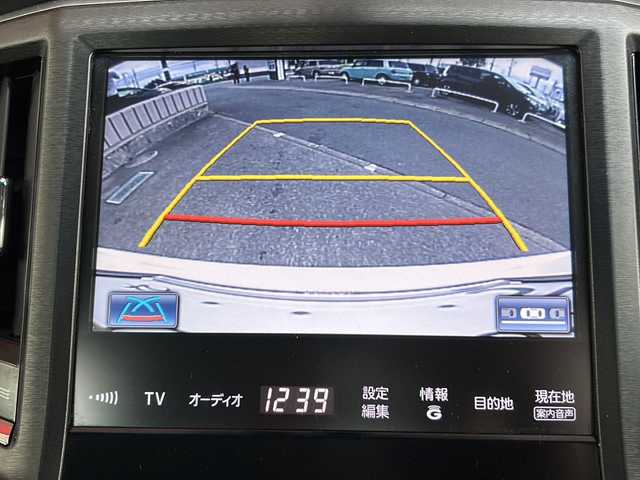 トヨタ クラウン ハイブリッド アスリートG 静岡県 2014(平26)年 10.4万km ホワイトパールクリスタルシャイン 純正マルチ/・ナビゲーション/・フルセグTV/・HDD記録/・FM/AM/・CD/DVD/・USB/・Bluetooth/主要装備/・バックカメラ/・ＥＴＣ/・クリアランスソナー/・シートヒーター＆ベンチレーション/・前席パワーシート/・追従クルコン/・ハンドルヒーター/・黒革/・プリクラッシュセーフティ/・１８インチアルミ/・オートライト/・フォグランプ/・サイドカーテンエアバッグ/・ＭＴモード付ＡＴ/・キセノンヘッドライト/・電動チルト＆テレスコピックステアリング