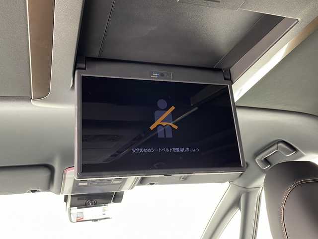 トヨタ アルファード Z 千葉県 2024(令6)年 0.6万km プラチナホワイトパールマイカ 14インチメーカーOPナビ/　フルセグTV/Bluetooth/Apple car play/Android Auto/純正フリップダウンモニター/ツインムーンルーフ/トヨタセーフティセンス/レーダークルーズコントロール/レーンキープアシスト/衝突軽減ブレーキ/クリアランスソナー/全方位カメラ/先行車発進警報/ロードサインアシスト/ヘッドアップディスプレイ/ブラインドスポットモニター/電動パーキング/オートホールド/オートハイビーム/両側パワースライド/デジタルインナーミラー/ワイヤレス充電/レザーシート/シートヒーター（セカンドシートまで）/エアーシート（セカンドシートまで）/パワーシート（セカンドシートまで）/メモリーシート（運）/ステアリングヒーター/パワーバックドア/LEDヘッドライト/フォグランプ/ビルトインETC2.0/フロアマット/ナノイーX/後席サンシェード