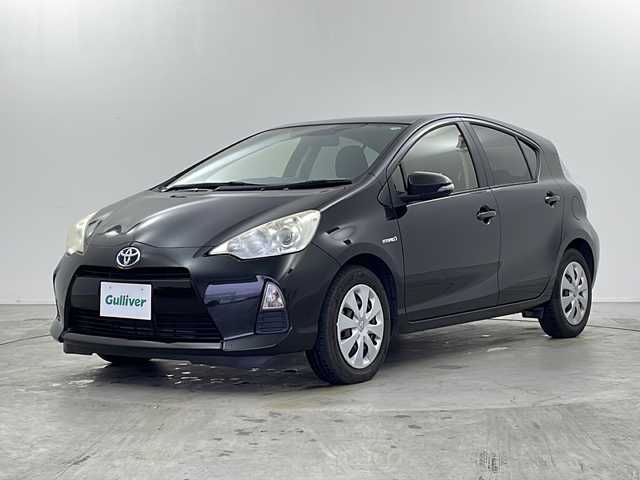 トヨタ アクア S 栃木県 2012(平24)年 10.7万km ブラックマイカ 禁煙車/純正ナビ/（BT/ワンセグ/AM/FM)/ETC/ステアリングスイッチ/オートライト/電動格納ミラー/純正フロアマット/プッシュスタート/スマートキー