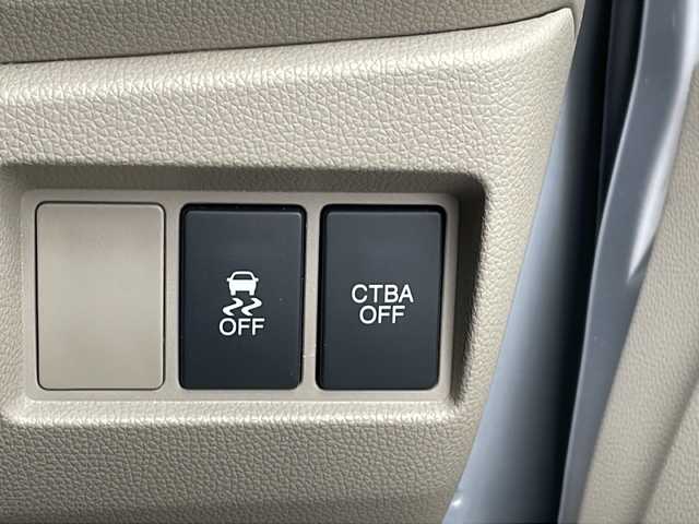 ホンダ Ｎ ＷＧＮ G Aパッケージ 大阪府 2015(平27)年 3.5万km カトラリーシルバーM 社外オーディオ(DEH-5500)/・AM/FM/CD/ETC/前後ドライブレコーダー/アイドリングストップ/横滑り防止装置/盗難防止装置/キセノンヘッドライト/オートライト/オートエアコン/プッシュスタートボタン/スマートキー×2/12V充電器/純正フロアマット/ドアバイザー/保証書/スペアキー