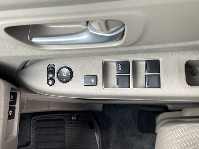 ホンダ Ｎ ＷＧＮ G Aパッケージ 大阪府 2015(平27)年 3.5万km カトラリーシルバーM 社外オーディオ(DEH-5500)/・AM/FM/CD/ETC/前後ドライブレコーダー/アイドリングストップ/横滑り防止装置/盗難防止装置/キセノンヘッドライト/オートライト/オートエアコン/プッシュスタートボタン/スマートキー×2/12V充電器/純正フロアマット/ドアバイザー/保証書/スペアキー