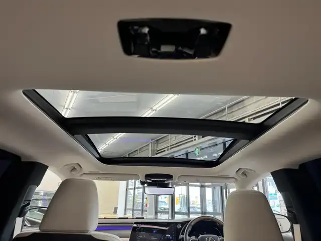 レクサス ＲＸ 350h バージョンL 滋賀県 2025(令7)年 1万km グラファイトブラックガラスフレーク ワンオーナー/改良後モデル/パノラマルーフ（チルト&アウタースライド式）/マークレビンソンサウンドシステム/ソリスホワイトセミアリン本革シート/デジタルインナーミラー/純正前後ドライブレコーダー/輻射ヒーター/電動セカンドシート/ルーフレール/寒冷地仕様/ダークグレーメタリック切削光輝21インチ純正アルミ/スカッフイルミネーション/14インチタッチディスプレウオーディオ/　コネクティッドナビプラス フルセグ Bluetooth /シースルービューパノラミックビューモニター/カラーヘッドアップディスプレイ/Lexusチームメイト/アドバンスドドライブ/アドバンスドパーク/Lexus Safety Sense /プリクラッシュセーフティ/レーンディパーチャーアラート/レーントレーシングアシスト/レーンチェンジアシスト/レーダークルーズコントロール/アダプティブハイビームシステム/フロントクロストラフィックアラート/アダクティブドライビングアシスト/ブラインドスポットモニター/スマートキー×2/クラッツィオフロアマット/