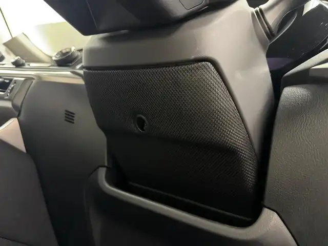 レクサス ＲＸ 350h バージョンL 滋賀県 2025(令7)年 1万km グラファイトブラックガラスフレーク ワンオーナー/改良後モデル/パノラマルーフ（チルト&アウタースライド式）/マークレビンソンサウンドシステム/ソリスホワイトセミアリン本革シート/デジタルインナーミラー/純正前後ドライブレコーダー/輻射ヒーター/電動セカンドシート/ルーフレール/寒冷地仕様/ダークグレーメタリック切削光輝21インチ純正アルミ/スカッフイルミネーション/14インチタッチディスプレウオーディオ/　コネクティッドナビプラス フルセグ Bluetooth /シースルービューパノラミックビューモニター/カラーヘッドアップディスプレイ/Lexusチームメイト/アドバンスドドライブ/アドバンスドパーク/Lexus Safety Sense /プリクラッシュセーフティ/レーンディパーチャーアラート/レーントレーシングアシスト/レーンチェンジアシスト/レーダークルーズコントロール/アダプティブハイビームシステム/フロントクロストラフィックアラート/アダクティブドライビングアシスト/ブラインドスポットモニター/スマートキー×2/クラッツィオフロアマット/