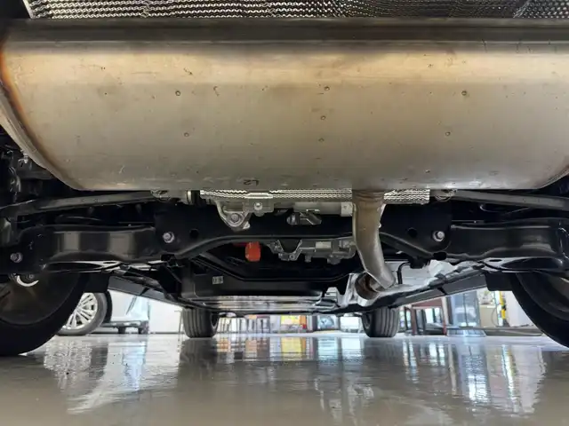 レクサス ＲＸ 350h バージョンL 滋賀県 2025(令7)年 1万km グラファイトブラックガラスフレーク ワンオーナー/改良後モデル/パノラマルーフ（チルト&アウタースライド式）/マークレビンソンサウンドシステム/ソリスホワイトセミアリン本革シート/デジタルインナーミラー/純正前後ドライブレコーダー/輻射ヒーター/電動セカンドシート/ルーフレール/寒冷地仕様/ダークグレーメタリック切削光輝21インチ純正アルミ/スカッフイルミネーション/14インチタッチディスプレウオーディオ/　コネクティッドナビプラス フルセグ Bluetooth /シースルービューパノラミックビューモニター/カラーヘッドアップディスプレイ/Lexusチームメイト/アドバンスドドライブ/アドバンスドパーク/Lexus Safety Sense /プリクラッシュセーフティ/レーンディパーチャーアラート/レーントレーシングアシスト/レーンチェンジアシスト/レーダークルーズコントロール/アダプティブハイビームシステム/フロントクロストラフィックアラート/アダクティブドライビングアシスト/ブラインドスポットモニター/スマートキー×2/クラッツィオフロアマット/