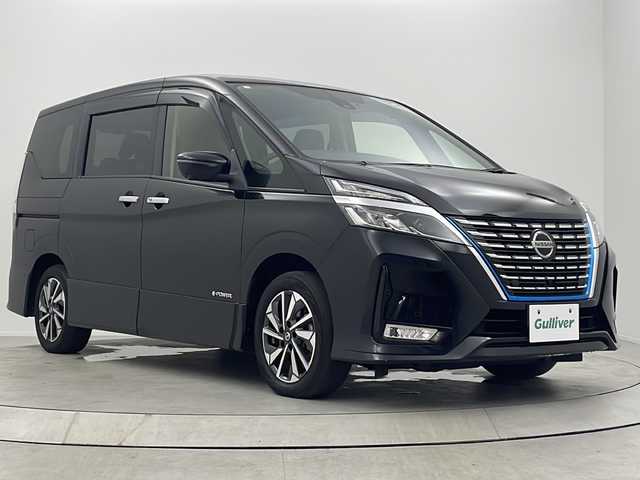 日産 セレナ e－パワー ハイウェイスター V 大阪府 2020(令2)年 6万km ダイヤモンドブラック 純正１０インチSDナビ/・TV/・CD/・DVD/・BT/アラウンドビューカメラ/純正フリップダウンモニター/純正ドライブレコーダー/純正2.0ETC/純正１６インチAW/純正LEDヘッドライト/プロパイロット/パーキングアシスト/衝突軽減ブレーキ/アクティブクルーズコントロール/クリアランスソナー/レーンキープアシスト/両側パワースライドドア/スマートキー×２/禁煙車
