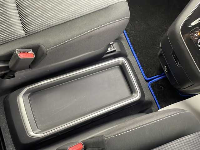 日産 セレナ e－パワー ハイウェイスター V 大阪府 2020(令2)年 6万km ダイヤモンドブラック 純正１０インチSDナビ/・TV/・CD/・DVD/・BT/アラウンドビューカメラ/純正フリップダウンモニター/純正ドライブレコーダー/純正2.0ETC/純正１６インチAW/純正LEDヘッドライト/プロパイロット/パーキングアシスト/衝突軽減ブレーキ/アクティブクルーズコントロール/クリアランスソナー/レーンキープアシスト/両側パワースライドドア/スマートキー×２/禁煙車