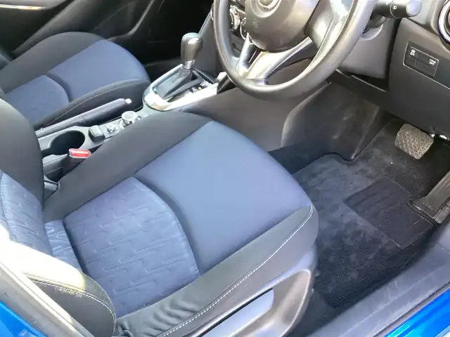 マツダ デミオ 13S 福島県 2015(平27)年 6.7万km ダイナミックブルーマイカ  ワ ン オ ー ナ ー/ 4     W     D/ 純 正 ナ ビ・フ ル セ グ T V/ E     T     C/ ス マ ー ト キ ー/ 衝 突 被 害 軽 減 ブ レ ー キ/ ア イ ド リ ン グ ス ト ッ プ/ 新 車 保 証 書/ 取 扱 説 明 書