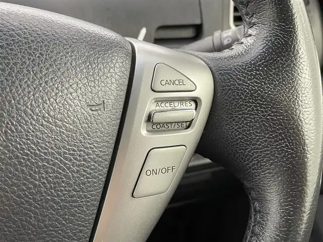 日産 セレナ HWS S HV Vセレ +SeftyⅡ 福井県 2016(平28)年 12.6万km ダイヤモンドブラック 純正ナビ/型式：MM515D-L/【AM/FM/CD/DVD/Bluetooth/フルセグTV】/アラウンドビューモニター/純正フリップダウンモニター/ETC/両側パワースライドドア/プッシュスタート/スマートキー/オートライト/キセノンヘッドライド/シートカバー（ブラック）/アイドリングストップ