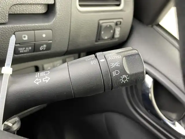 日産 セレナ HWS S HV Vセレ +SeftyⅡ 福井県 2016(平28)年 12.6万km ダイヤモンドブラック 純正ナビ/型式：MM515D-L/【AM/FM/CD/DVD/Bluetooth/フルセグTV】/アラウンドビューモニター/純正フリップダウンモニター/ETC/両側パワースライドドア/プッシュスタート/スマートキー/オートライト/キセノンヘッドライド/シートカバー（ブラック）/アイドリングストップ