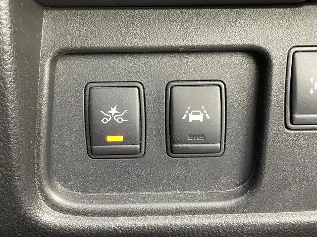 日産 セレナ HWS S HV Vセレ +SeftyⅡ 福井県 2016(平28)年 12.6万km ダイヤモンドブラック 純正ナビ/型式：MM515D-L/【AM/FM/CD/DVD/Bluetooth/フルセグTV】/アラウンドビューモニター/純正フリップダウンモニター/ETC/両側パワースライドドア/プッシュスタート/スマートキー/オートライト/キセノンヘッドライド/シートカバー（ブラック）/アイドリングストップ