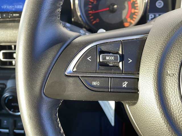 スズキ ジムニー XC 静岡県 2020(令2)年 1.1万km シフォンアイボリーM /社外ナビ/地デジTV//社外CD/DVD/Bluetooth//バックカメラ//レーダーセーフティサポート//レーンキープアシスト//純正16インチAW//クルーズコントロール//LEDヘッドライト//ETC//スマートキー//スペアキー