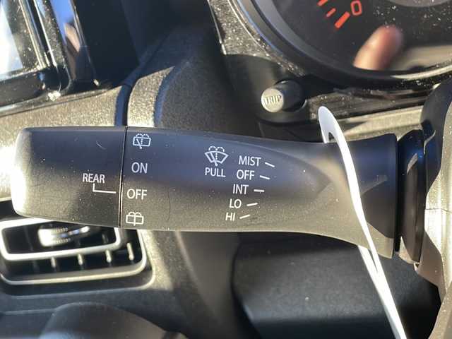 スズキ ジムニー XC 静岡県 2020(令2)年 1.1万km シフォンアイボリーM /社外ナビ/地デジTV//社外CD/DVD/Bluetooth//バックカメラ//レーダーセーフティサポート//レーンキープアシスト//純正16インチAW//クルーズコントロール//LEDヘッドライト//ETC//スマートキー//スペアキー