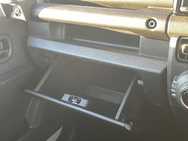 スズキ ジムニー XC 静岡県 2020(令2)年 1.1万km シフォンアイボリーM /社外ナビ/地デジTV//社外CD/DVD/Bluetooth//バックカメラ//レーダーセーフティサポート//レーンキープアシスト//純正16インチAW//クルーズコントロール//LEDヘッドライト//ETC//スマートキー//スペアキー