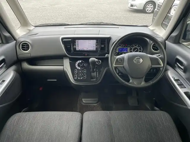 日産 デイズ ルークス ハイウェイスターX Gパッケージ 埼玉県 2016(平28)年 4.5万km モカブラウンP ・ディーラー点検記録簿完備/・ワンオーナー/・純正ナビフルセグTV/・DVD　BTA　/・アラウンドビューモニター/・両側パワースライドドア/・前後ドライブレコーダー/・プッシュスタート/・スマートキー×２/・リアシーリングファン/・シートバックテーブル/・後席ロールサンシェード/・プリクラッシュ/・アイドリングストップ/・オートライト/・HIDヘットライト/・フォグライト/・電動格納ミラー/・ウィンカーミラー/・純正フロアマット/・純正ドアバイザー/・純正15インチアルミ/・取扱説明書/・保証書