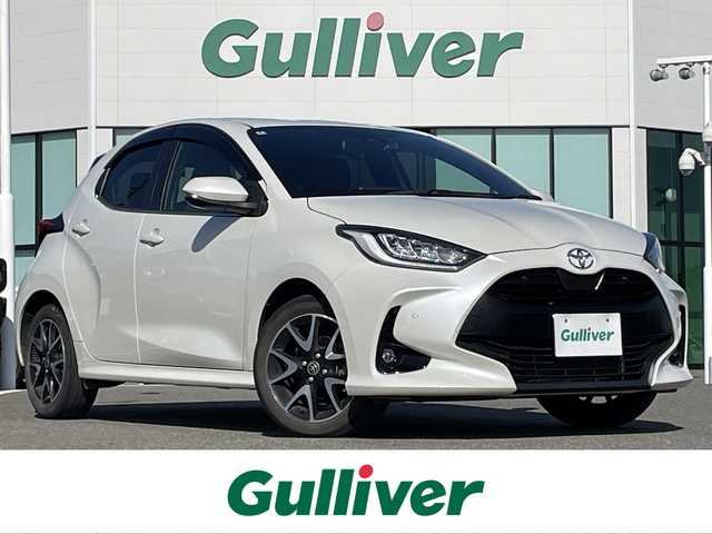 トヨタ ヤリス Z 佐賀県 2022(令4)年 4.6万km ホワイトパールクリスタルシャイン /ワンオーナー//純正ディスプレーオーディオ//USB/Bluetooth//AppleCarPlay//バックカメラ//ETC//前後ドライブレコーダー//シートヒーター//スマートキー//アジャスタブルデッキボード//買物アシストシート//シートバックポケット//シートアンダートレイ//LEDヘッドライト//トヨタセーフティーセンス(衝突回避支援パッケージ)/　プリクラッシュセーフティ/　レーントレーシングアシスト/　レーダークルーズコントロール/　オートマチックハイビーム/　ロードサインアシスト/　セカンダリーコリジョンブレーキ/　先行車発進告知機能/　インテリジェントクリアランスソナー/　ブラインドスポットモニター/　リアクロストラフィックアラート/　パーキングサポートブレーキ//ヒーター付きドアミラー//保証書//取扱説明書