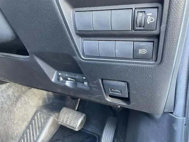 トヨタ ヤリス Z 佐賀県 2022(令4)年 4.6万km ホワイトパールクリスタルシャイン /ワンオーナー//純正ディスプレーオーディオ//USB/Bluetooth//AppleCarPlay//バックカメラ//ETC//前後ドライブレコーダー//シートヒーター//スマートキー//アジャスタブルデッキボード//買物アシストシート//シートバックポケット//シートアンダートレイ//LEDヘッドライト//トヨタセーフティーセンス(衝突回避支援パッケージ)/　プリクラッシュセーフティ/　レーントレーシングアシスト/　レーダークルーズコントロール/　オートマチックハイビーム/　ロードサインアシスト/　セカンダリーコリジョンブレーキ/　先行車発進告知機能/　インテリジェントクリアランスソナー/　ブラインドスポットモニター/　リアクロストラフィックアラート/　パーキングサポートブレーキ//ヒーター付きドアミラー//保証書//取扱説明書