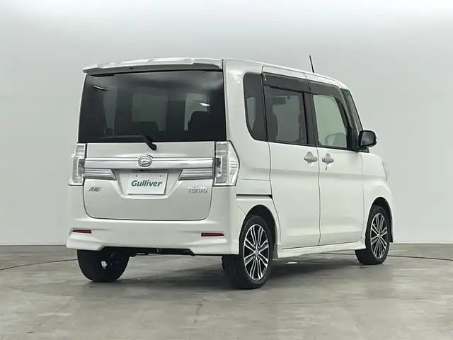 ダイハツ タント カスタム RS SA 福島県 2014(平26)年 5.6万km パールホワイトⅢ スマートアシスト/・衝突警報機能/衝突回避支援ブレーキ機能/・誤発進抑制制御機能（前方・後方）/・車線逸脱警報機能/・オートハイビーム/・先行車発進お知らせ機能/純正８インチナビ/・型番：NSZN-W64DB/・フルセグ/CD/DVD/SD/USB/BT/FM/AM/・バックカメラ/・ＥＴＣ/両側パワースライドドア/・後席サンシェード/革巻きステアリング/・ステアリングスイッチ/ＬＥＤヘッドライト/・フォグランプ/・オートライト/プッシュスタート/・スマートキー/電動格納ミラー/・ウィンカーミラー/純正フロアマット/純正ドアバイザー