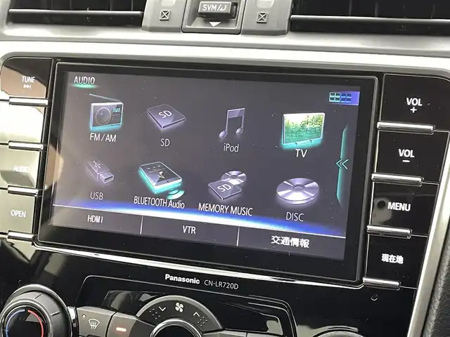 スバル レヴォーグ 1．6GT－S アイサイト 熊本県 2016(平28)年 7.5万km クリスタルホワイトP 純正SDナビCN-LR720D/(BT/CD/DVD/AM/FM/フルセグTV)/アイサイト/パドルシフト/レーダークルーズコントロール/HDMI/ステアリングスイッチ/ETC/STIエアロ/運転席パワーシート/衝突軽減ブレーキ/レーンキープアシスト/横滑り防止/アイドリングストップ/ダウンヒルアシスト/ブラインドスポットモニター/社外フロアマット/純正18インチアルミホイール/ターボ/オートライト/LEDヘッドライト/フォグライト/スマートキー/プッシュスタート/保証書