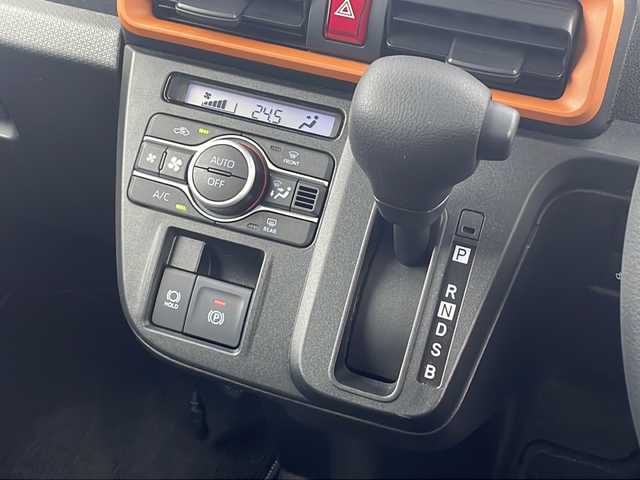ダイハツ タント ファンクロス 愛知県 2022(令4)年 1.3万km レイクブルーメタリック 純正ナビ/・Bluetooth/・CD/DVD/・フルセグテレビ/・SD音楽録音/バックカメラ/シートヒーター/両側パワースライドドア/衝突軽減ブレーキ/レーンキープアシスト/オートマチックハイビーム/前後コーナーセンサー/前後ドライブレコーダー/LEDヘッドライト