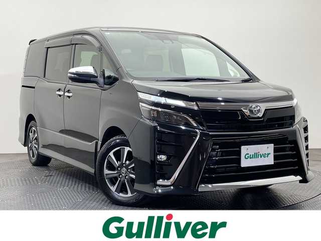 トヨタ ヴォクシー ZS 煌Ⅲ 愛媛県 2021(令3)年 4.5万km ブラック アルパイン11型ナビゲーション/Bluetooth/フルセグテレビ/USB/アルパインフリップダウンモニター/バックカメラ /両側パワースライドドア/ビルドインETC/衝突被害軽減ブレーキ/レーンキープアシスト/クルーズコントロール/前後コーナーセンサー/LEDヘッドライト/スマートキー