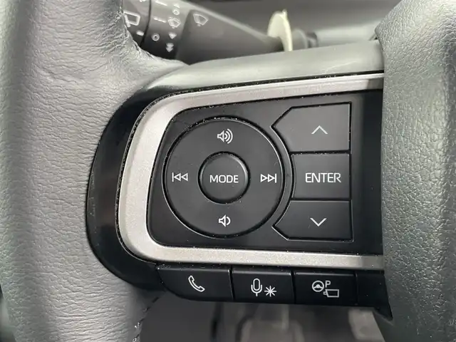 ダイハツ タント カスタム RS 山梨県 2019(令1)年 11.5万km ブラックマイカメタリック/レーザーブルークリスタルシャイン 2トーン (株)IDOMが運営する【じしゃロン甲府店】の自社ローン専用車両になります。こちらは現金またはオートローンご利用時の価格です。自社ローンご希望の方は別途その旨お申付け下さい/ターボ/衝突被害軽減システム/レーンキープアシスト/レーダークルーズコントロール/ハーフレザーシート/両側パワースライドドア/全方位カメラ/スマートキー２個/純正ワイドＳＤナビ・フルセグＴＶ/ＣＤ・ＤＶＤ・ＢＴ・ｉｐｏｄ接続可能/ＥＴＣ/純正ドライブレコーダー（DRN-H70W）/ＬＥＤオートライト/取扱説明書