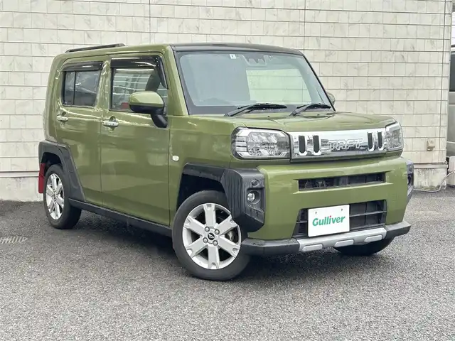 ダイハツ タフト G ターボ クロムベンチャー 大分県 2022(令4)年 0.8万km フォレストカーキメタリック 〇ワンオーナー/〇スカイルーフ/〇純正ディスプレイオーディオ/　ラジオ・フルセグ・USB・BT/〇バックカメラ/〇ETC/〇ドライブレコーダー/〇ACC/〇アイドリングストップ/〇横滑り防止/〇電動格納ミラー/〇ステアリングスイッチ/〇革巻きステアリング/〇前席シートヒーター/〇フロアマット/〇ドアバイザー/〇リア5面スモークフィルム/〇スマートキー/〇エンジンプッシュスタート/〇社外レーダー/〇純正LEDヘッドライト/〇純正フォグランプ/〇純正15インチアルミホイール/〇保証書/〇取扱説明書/〇スペアキー