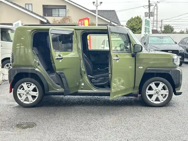 ダイハツ タフト G ターボ クロムベンチャー 大分県 2022(令4)年 0.8万km フォレストカーキメタリック 〇ワンオーナー/〇スカイルーフ/〇純正ディスプレイオーディオ/　ラジオ・フルセグ・USB・BT/〇バックカメラ/〇ETC/〇ドライブレコーダー/〇ACC/〇アイドリングストップ/〇横滑り防止/〇電動格納ミラー/〇ステアリングスイッチ/〇革巻きステアリング/〇前席シートヒーター/〇フロアマット/〇ドアバイザー/〇リア5面スモークフィルム/〇スマートキー/〇エンジンプッシュスタート/〇社外レーダー/〇純正LEDヘッドライト/〇純正フォグランプ/〇純正15インチアルミホイール/〇保証書/〇取扱説明書/〇スペアキー