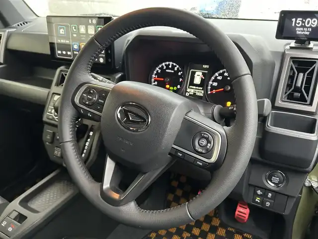 ダイハツ タフト G ターボ クロムベンチャー 大分県 2022(令4)年 0.8万km フォレストカーキメタリック 〇ワンオーナー/〇スカイルーフ/〇純正ディスプレイオーディオ/　ラジオ・フルセグ・USB・BT/〇バックカメラ/〇ETC/〇ドライブレコーダー/〇ACC/〇アイドリングストップ/〇横滑り防止/〇電動格納ミラー/〇ステアリングスイッチ/〇革巻きステアリング/〇前席シートヒーター/〇フロアマット/〇ドアバイザー/〇リア5面スモークフィルム/〇スマートキー/〇エンジンプッシュスタート/〇社外レーダー/〇純正LEDヘッドライト/〇純正フォグランプ/〇純正15インチアルミホイール/〇保証書/〇取扱説明書/〇スペアキー