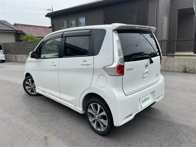 日産 デイズ ハイウェイスターG ターボ 愛知県 2013(平25)年 7.4万km ホワイトパール SDナビ/フルセグ・BT/スマートキー/キセノン/オートライト/取説/保証書
