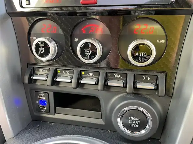 スバル ＢＲＺ S 石川県 2019(平31)年 5万km WRブルーパール ダイアトーンナビ/フルセグTV/バックカメラ/STiスポイラー/スマートキー/プッシュスタート/ハーフレザーシート/シートヒーター/クルーズコントロール/純正アルミホイール/電動ミラー/2本出しマフラー/LEDヘッドライト/ETC/保証書