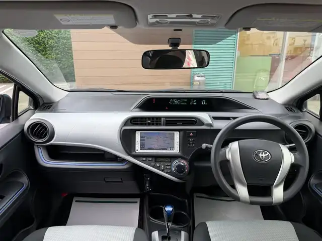 トヨタ アクア S 香川県 2013(平25)年 12.4万km クールソーダメタリック 純正SDナビ/CD/Bluetooth/ワンセグ/バックカメラ/スマートキー/プッシュスタート/前席シートヒーター/純正マット/ETC