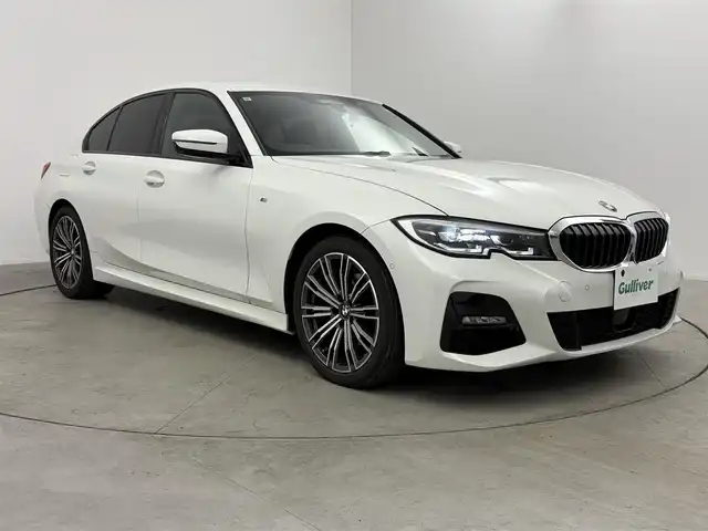 ＢＭＷ ＢＭＷ ３２０ｄ xDrive Mスポーツ EDジョイ+ 愛知県 2021(令3)年 2.8万km アルピンホワイトⅢ 4WD/ディーゼルターボ/コンフォートパッケージ/　　・パワートランクリッド/　　・サンプロテクション/純正14.9インチナビ/Bluetooth対応/全方位カメラ/ドライブレコーダー/ETC/革巻きステアリング/ステアリングリモコン/パドルシフト/本革シート/パワーシート/シートポジションメモリ機能/シートヒーター/純正LEDヘッドライト/フォグランプ/純正18インチアルミホイール/取扱説明書/保証書/スペアキー
