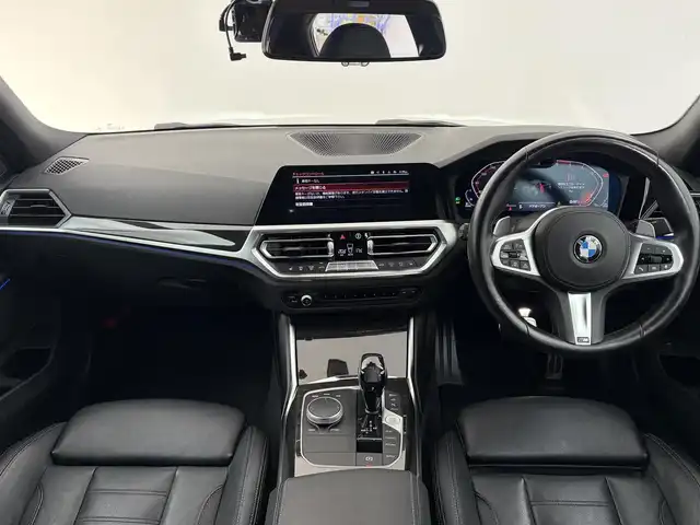 ＢＭＷ ＢＭＷ ３２０ｄ xDrive Mスポーツ EDジョイ+ 愛知県 2021(令3)年 2.8万km アルピンホワイトⅢ 4WD/ディーゼルターボ/コンフォートパッケージ/　　・パワートランクリッド/　　・サンプロテクション/純正14.9インチナビ/Bluetooth対応/全方位カメラ/ドライブレコーダー/ETC/革巻きステアリング/ステアリングリモコン/パドルシフト/本革シート/パワーシート/シートポジションメモリ機能/シートヒーター/純正LEDヘッドライト/フォグランプ/純正18インチアルミホイール/取扱説明書/保証書/スペアキー