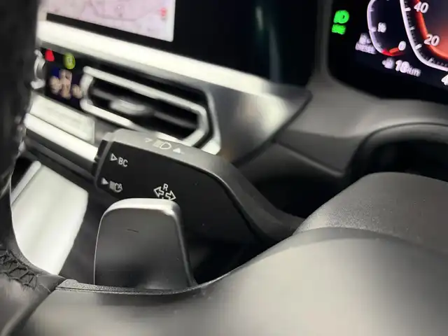 ＢＭＷ ＢＭＷ ３２０ｄ xDrive Mスポーツ EDジョイ+ 愛知県 2021(令3)年 2.8万km アルピンホワイトⅢ 4WD/ディーゼルターボ/コンフォートパッケージ/　　・パワートランクリッド/　　・サンプロテクション/純正14.9インチナビ/Bluetooth対応/全方位カメラ/ドライブレコーダー/ETC/革巻きステアリング/ステアリングリモコン/パドルシフト/本革シート/パワーシート/シートポジションメモリ機能/シートヒーター/純正LEDヘッドライト/フォグランプ/純正18インチアルミホイール/取扱説明書/保証書/スペアキー